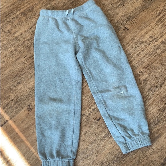 Boys sweatpants size 6 - Picture 3 of 3